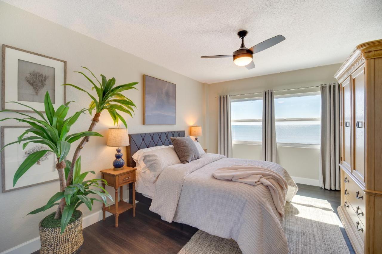 Oceanfront Satellite Beach Condo With Balcony, Views Luaran gambar