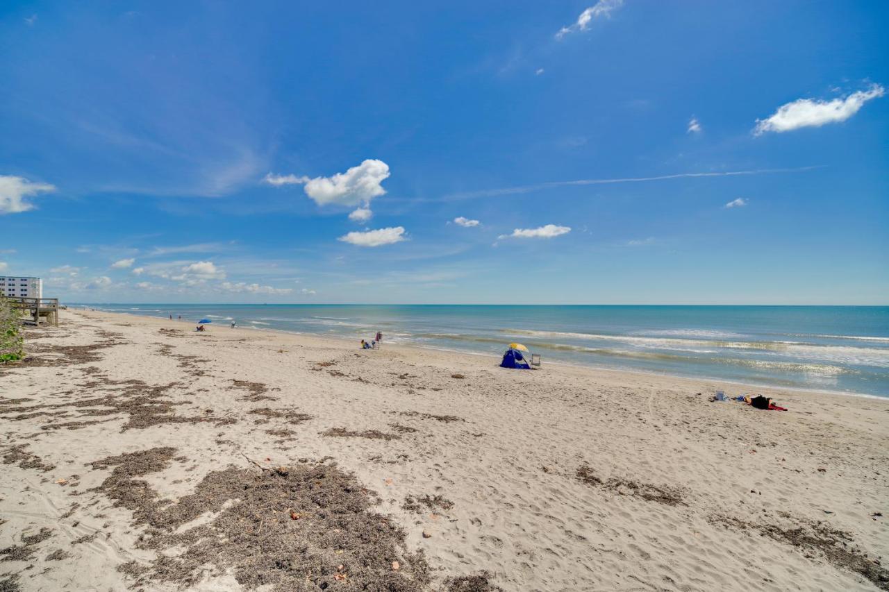 Oceanfront Satellite Beach Condo With Balcony, Views Luaran gambar